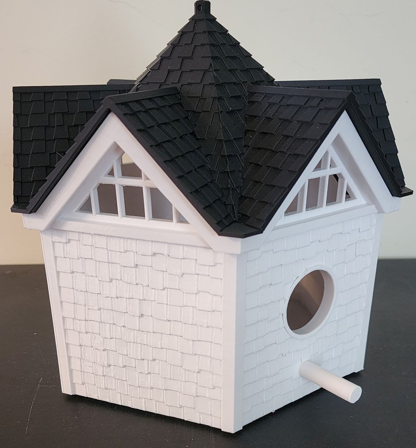 Birdhouse White / Black Roof -3D Print